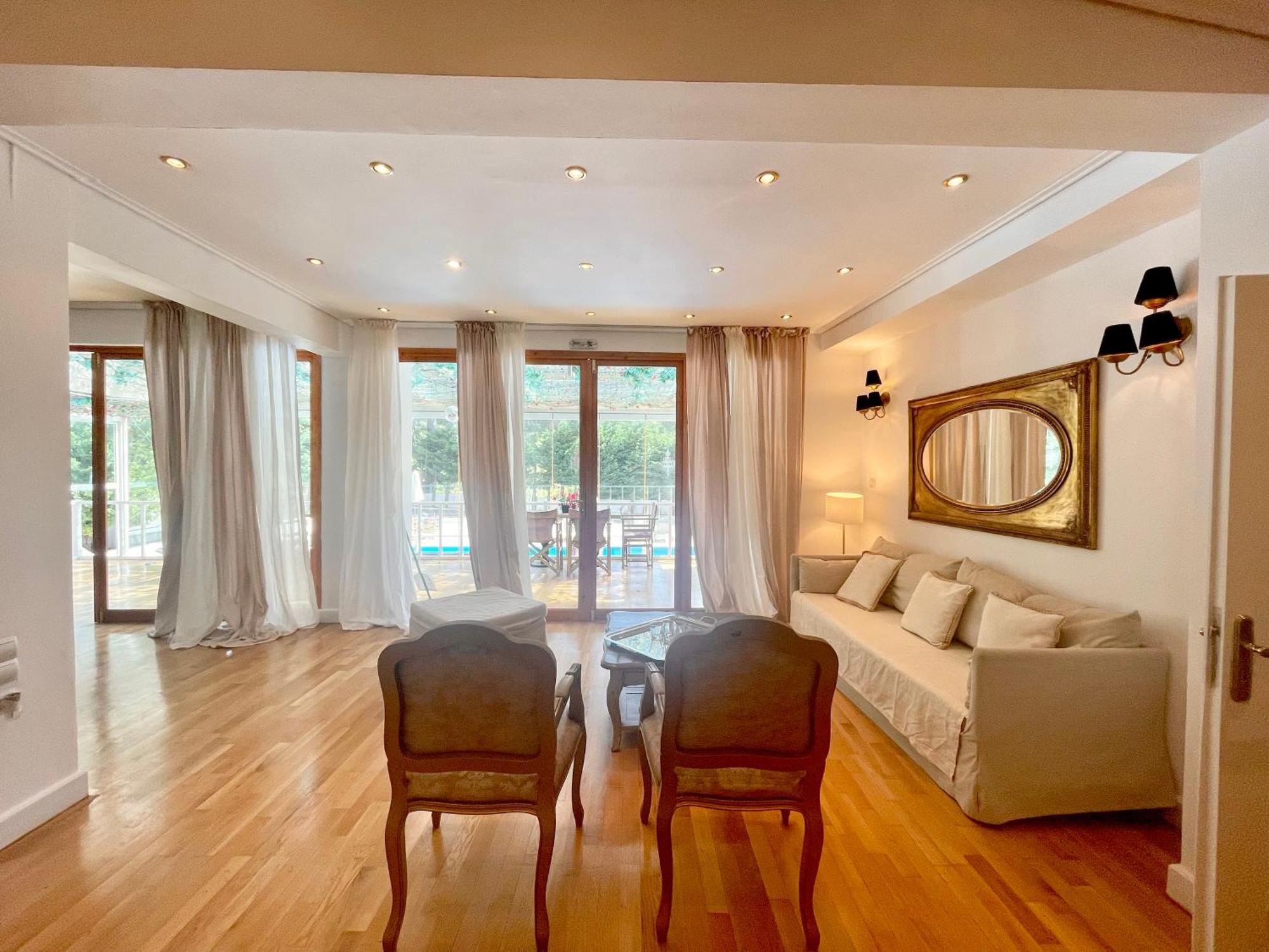 Ranch Ekru Villa Anoixis